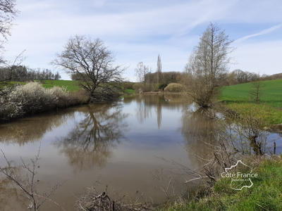 Étang - 14 810 m²