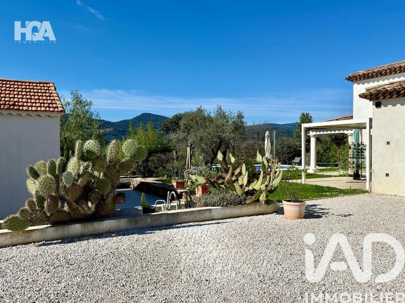 Maison - 165 m² - 8 pièces