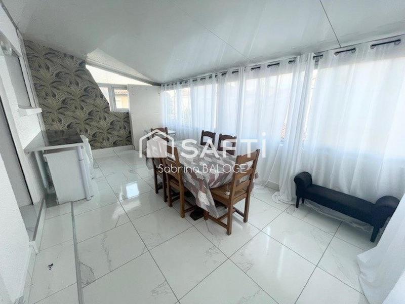 Maison - 200 m² - 6 pièces