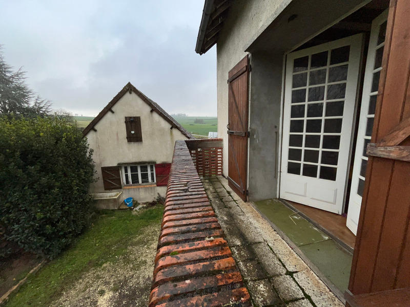 Maison - 240 m² - 9 pièces