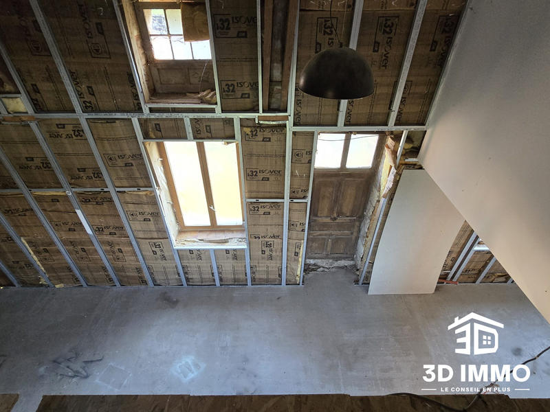 Maison - 305 m² - 7 pièces