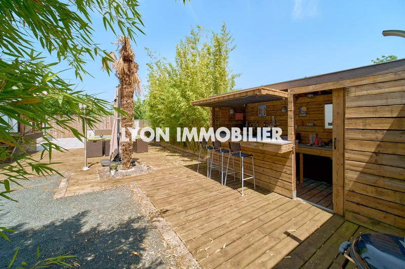 Maison - 187 m² - 7 pièces