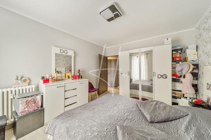 Appartement - 86 m² - 5 pièces