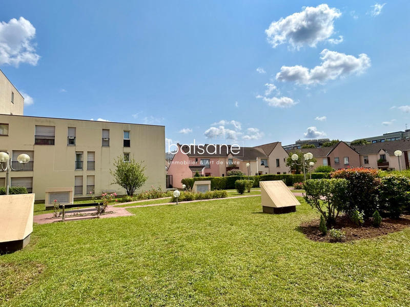 Appartement - 82 m² - 4 pièces