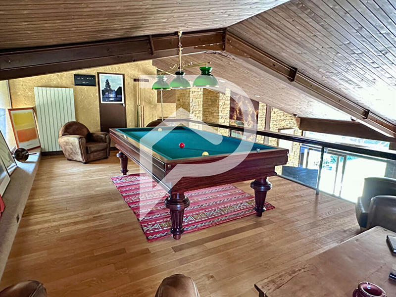 Villa - 290 m² - 8 pièces