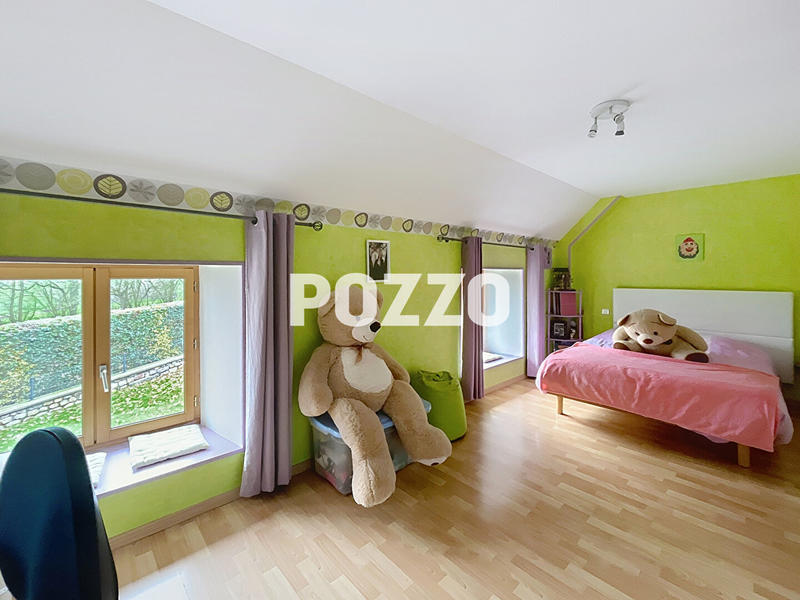 Maison - 185 m² - 6 pièces