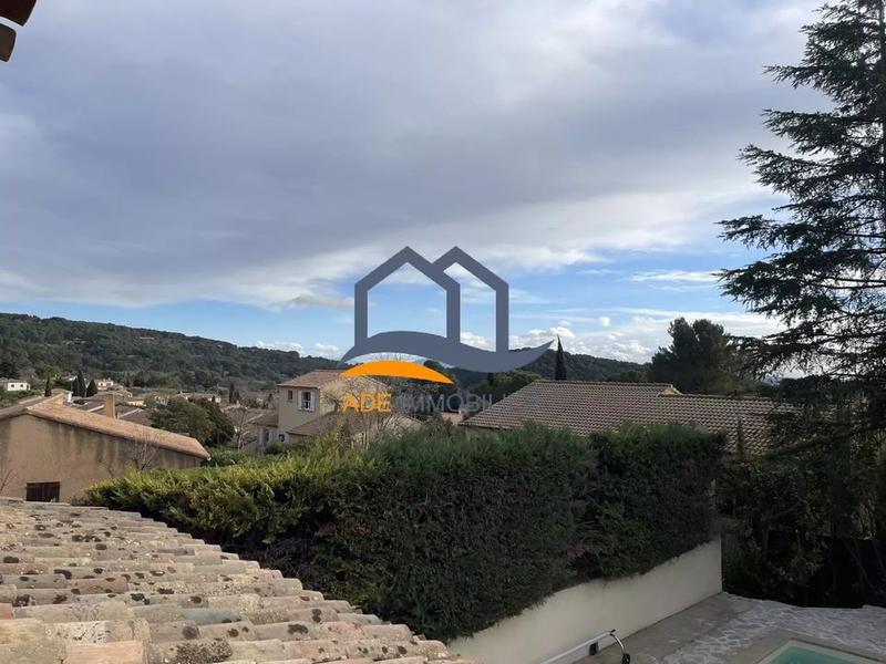 Villa - 140 m² - 5 pièces