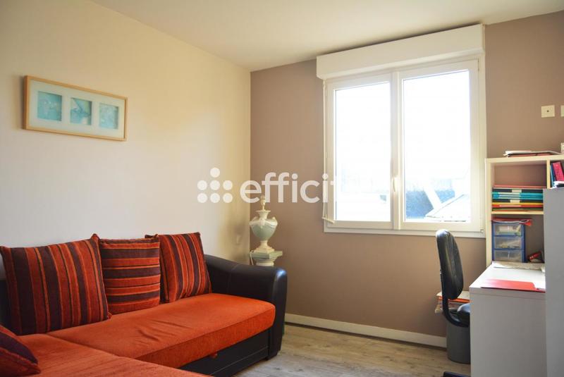 Maison - 195 m² - 7 pièces