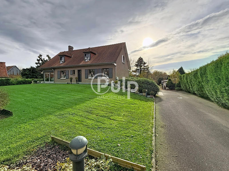 Pavillon - 207 m² - 12 pièces