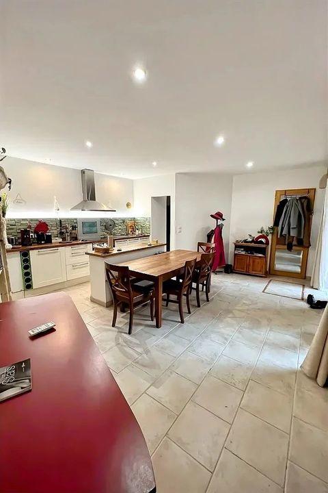 Maison de village - 90 m² - 4 pièces