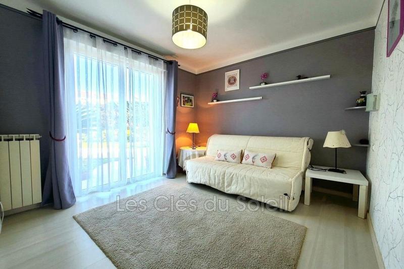 Maison - 228 m² - 7 pièces