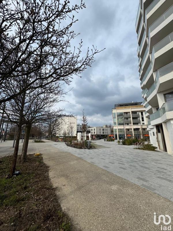 Local commercial - 437 m²