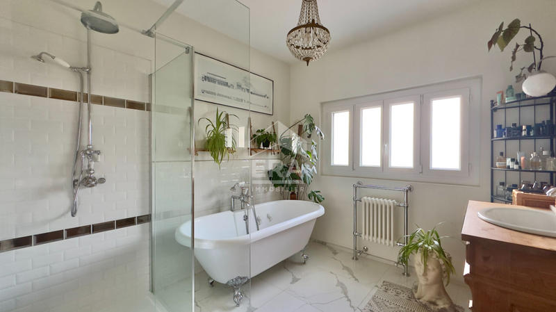 Maison - 93 m² - 5 pièces