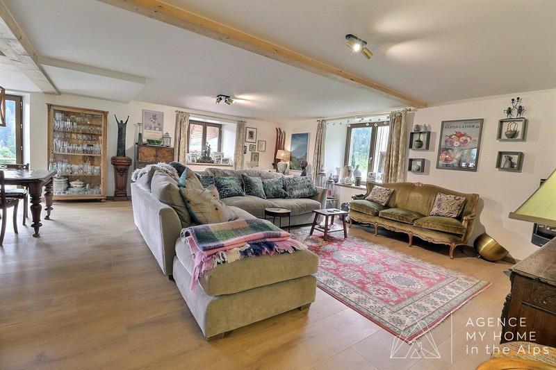 Châlet - 368 m² - 9 pièces