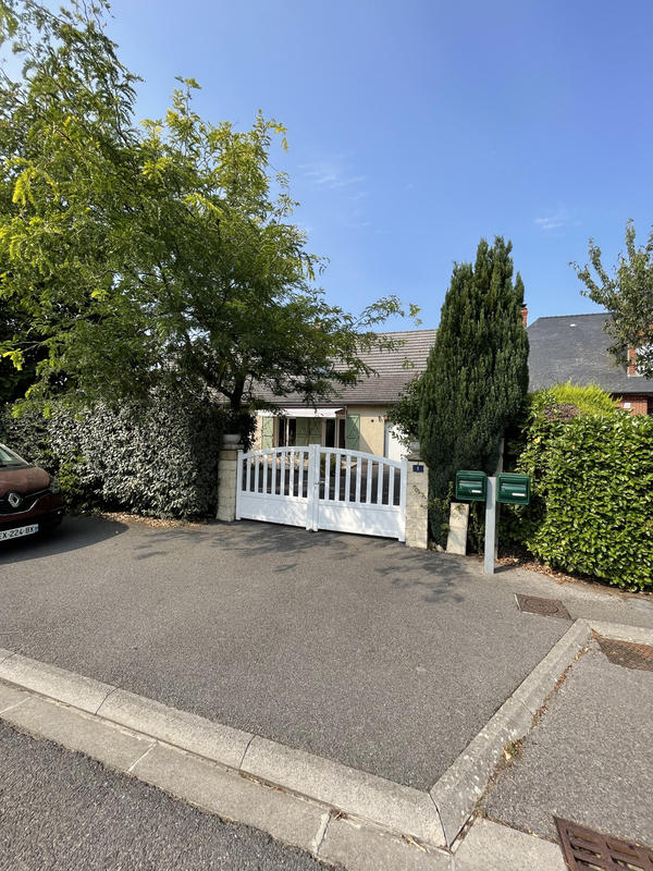 Maison - 182 m² - 7 pièces