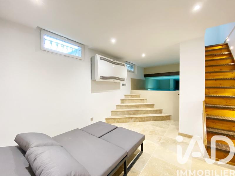 Maison - 180 m² - 5 pièces