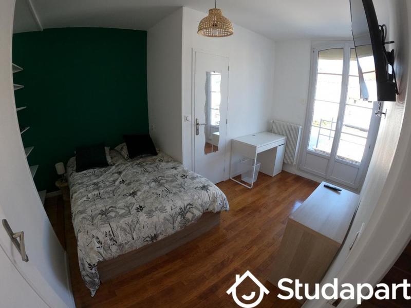 Chambre - 14 m² - 1 pièce