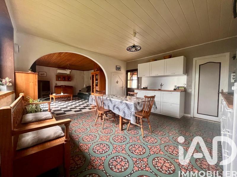 Maison - 122 m² - 7 pièces