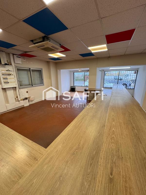 Local commercial - 450 m² - 2 pièces