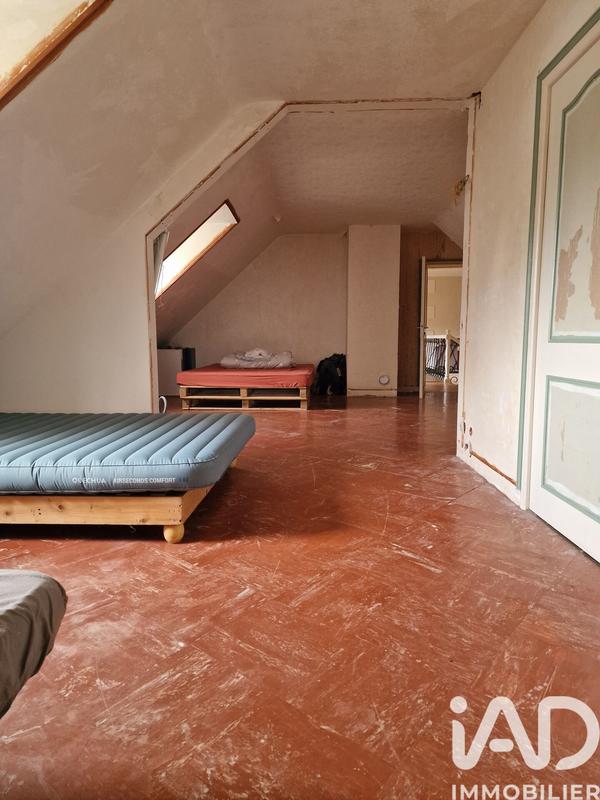 Maison - 207 m² - 8 pièces