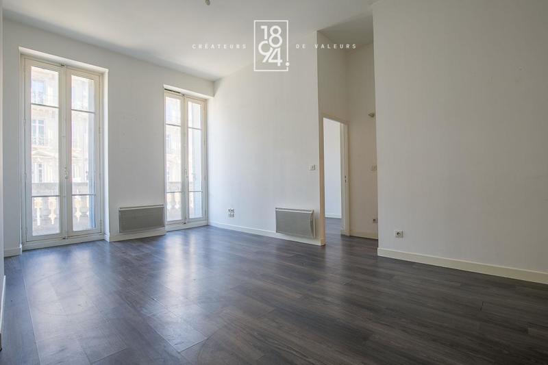 Appartement - 79 m² - 4 pièces