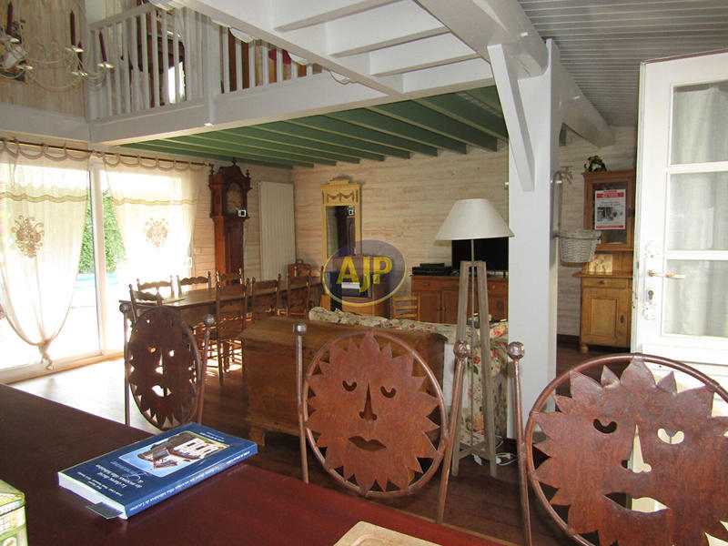 Villa - 185 m² - 7 pièces