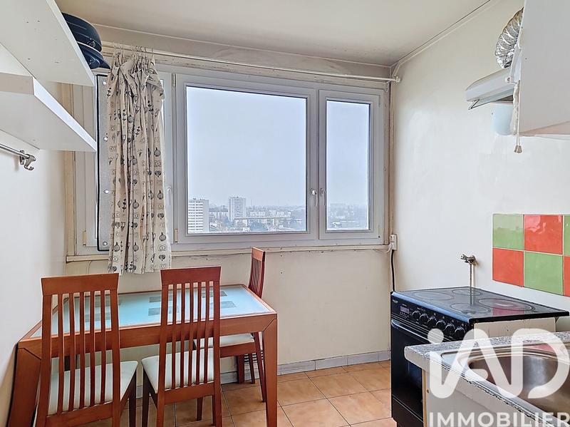 Appartement - 94 m² - 5 pièces