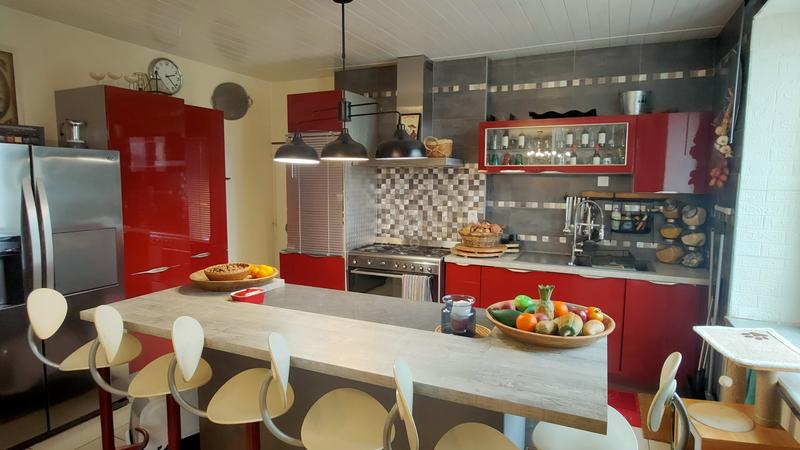 Maison - 93 m² - 5 pièces