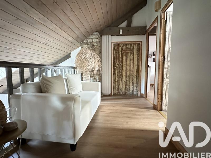 Maison - 256 m² - 10 pièces