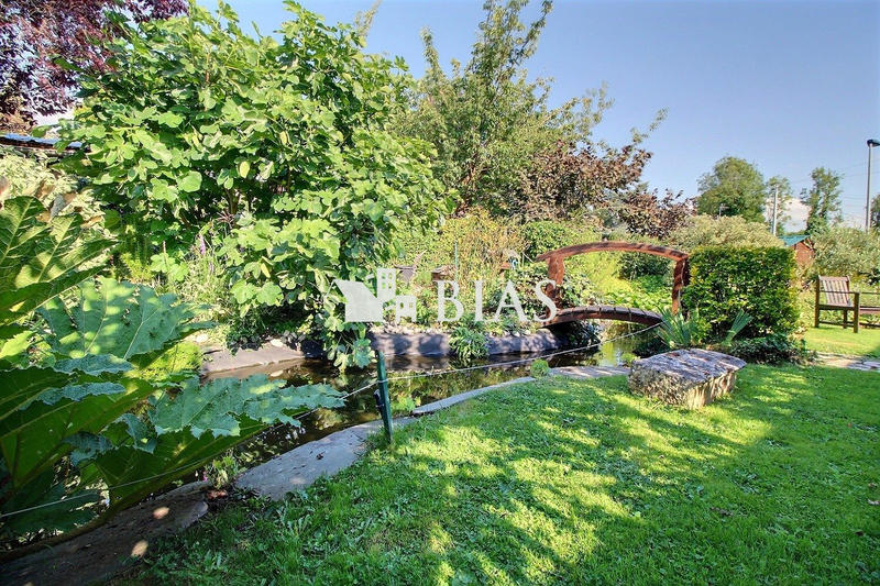 Maison - 214 m² - 7 pièces