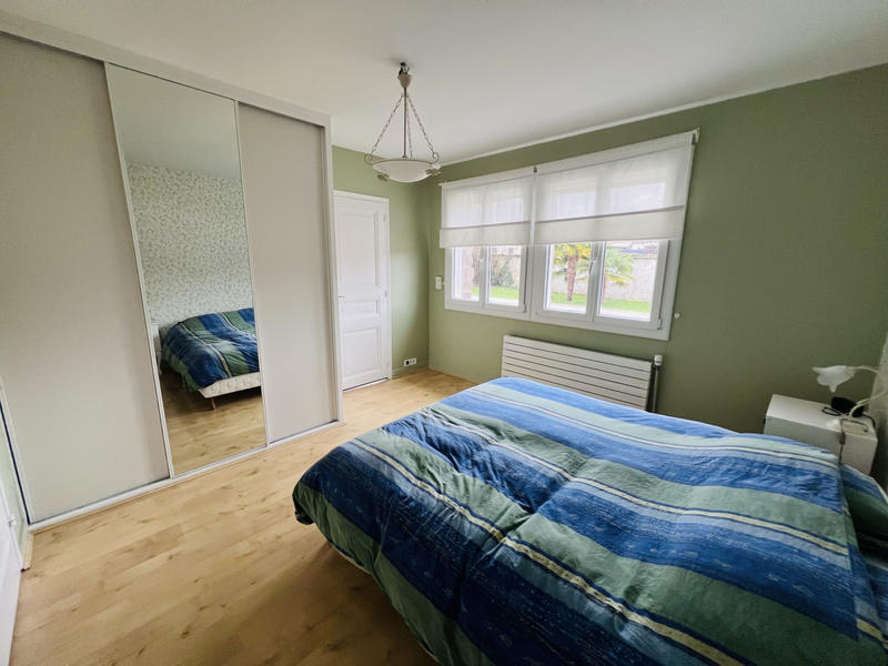 Maison traditionnelle - 215 m² - 7 pièces