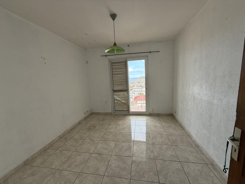 Appartement - 100 m² - 4 pièces