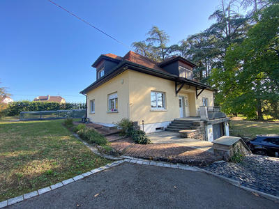 Maison - 166 m² - 6 pièces