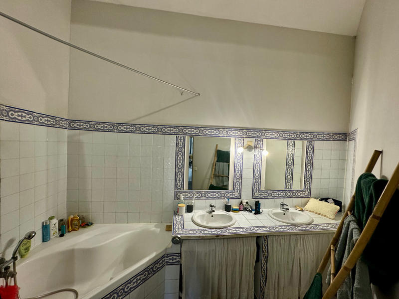 Appartement - 90 m² - 3 pièces