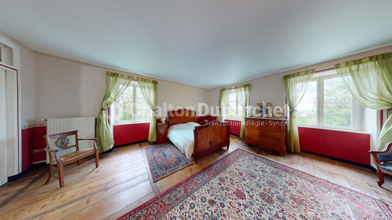 Maison - 466 m² - 17 pièces