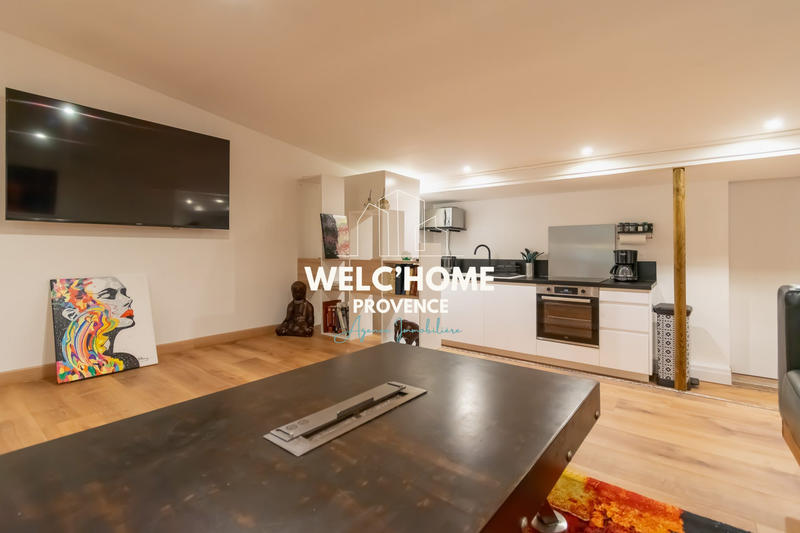 Loft - 360 m² - 11 pièces