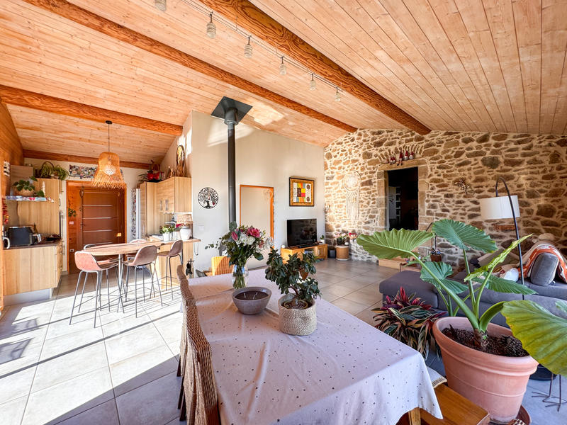 Propriété - 154 m² - 8 pièces