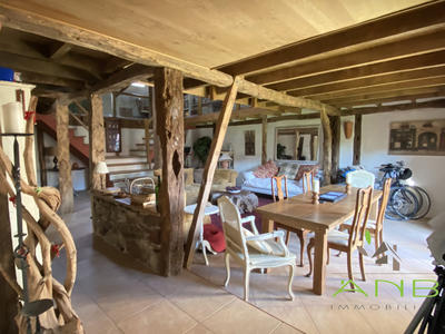 Maison - 180 m² - 6 pièces