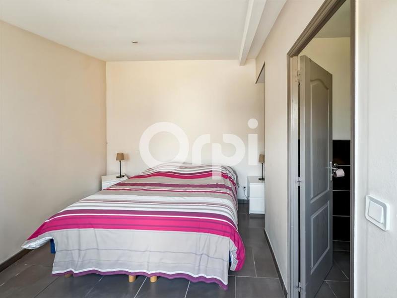 Maison - 226 m² - 9 pièces