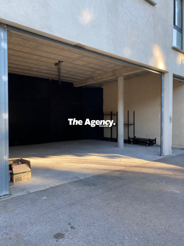 Fonds de commerce - Local commercial - 191 m²