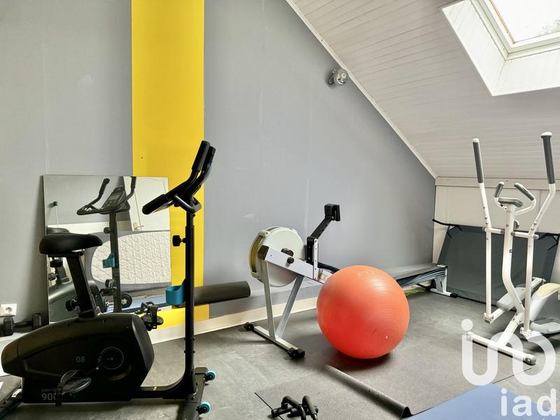 Maison - 250 m² - 9 pièces