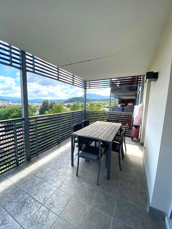 Appartement - 100 m² - 4 pièces