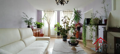 Maison - 220 m² - 7 pièces