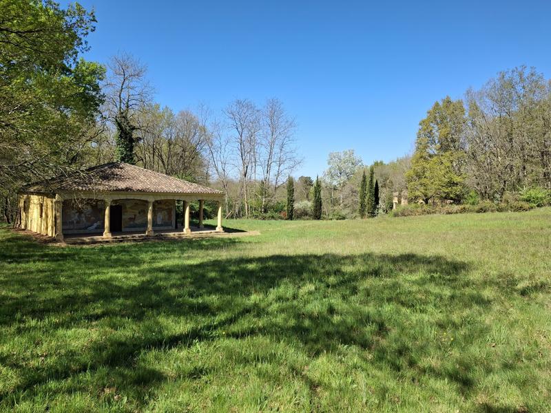 Maison traditionnelle - 221 m² - 8 pièces