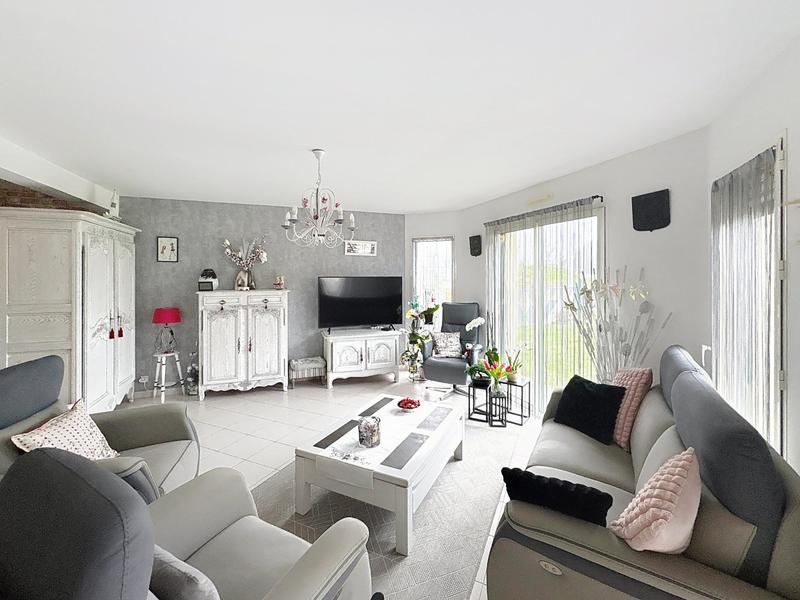 Maison - 200 m² - 7 pièces