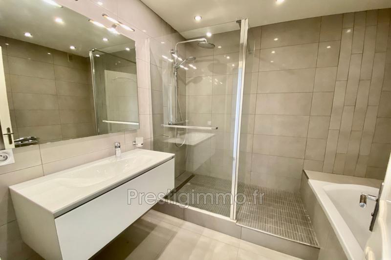 Appartement - 100 m² - 3 pièces