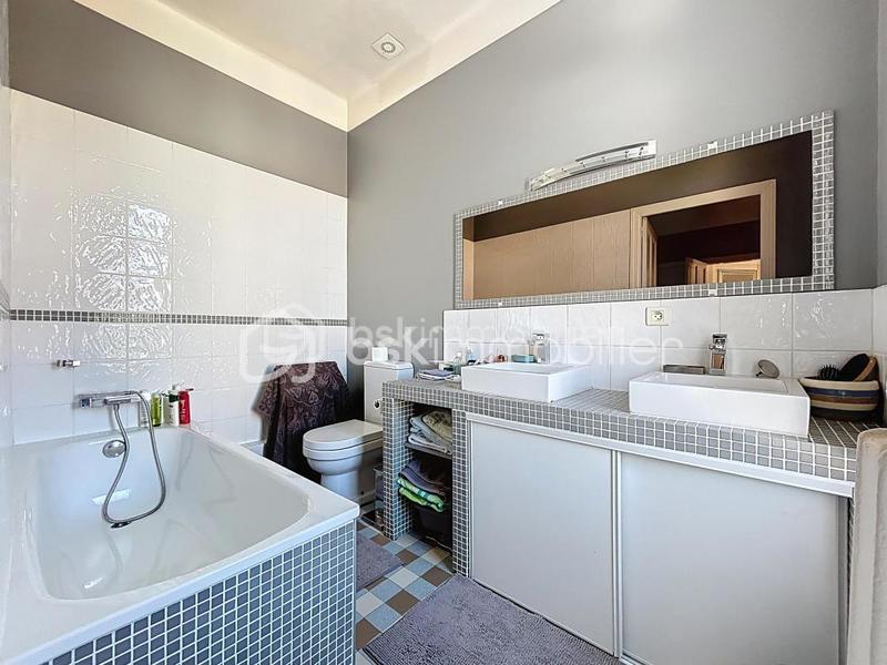 Maison - 146 m² - 5 pièces