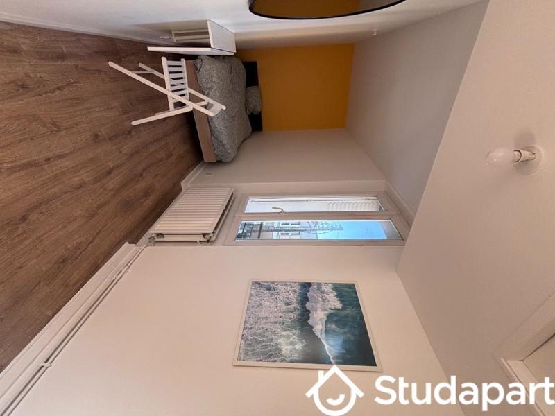 Chambre - 11 m² - 1 pièce