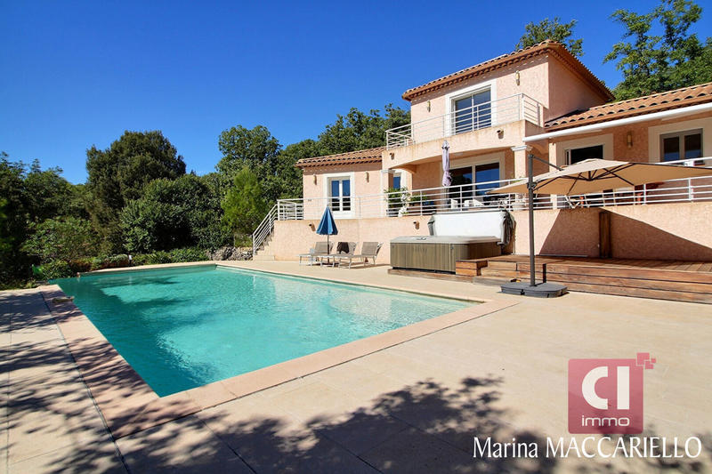 Maison - 150 m² - 5 pièces