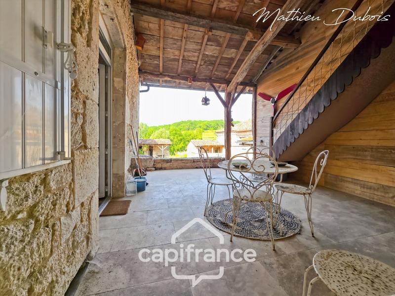 Propriété - 248 m² - 7 pièces